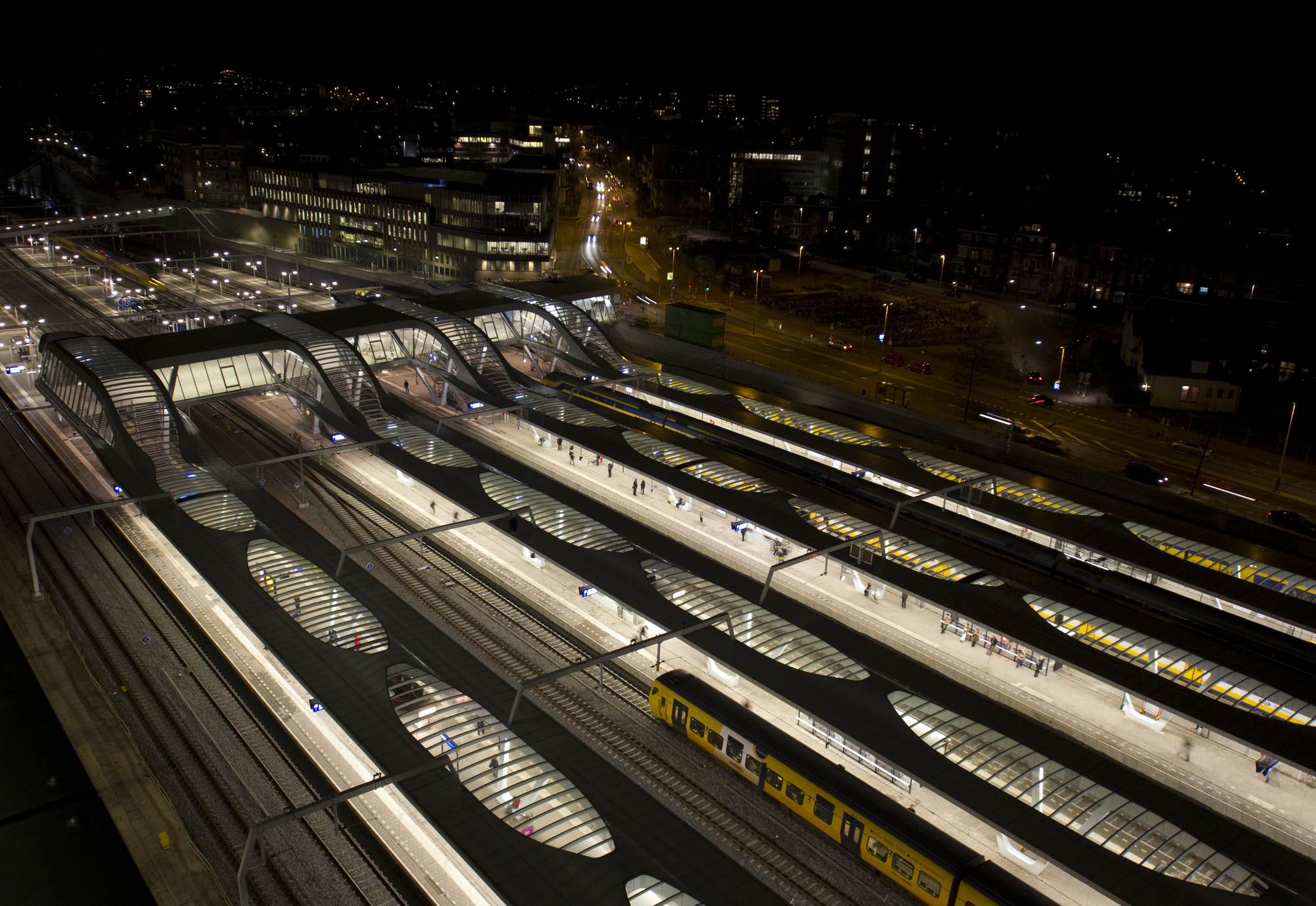 Arnhem Central Platforms win the National Steel Prize 2012 for utility buildings