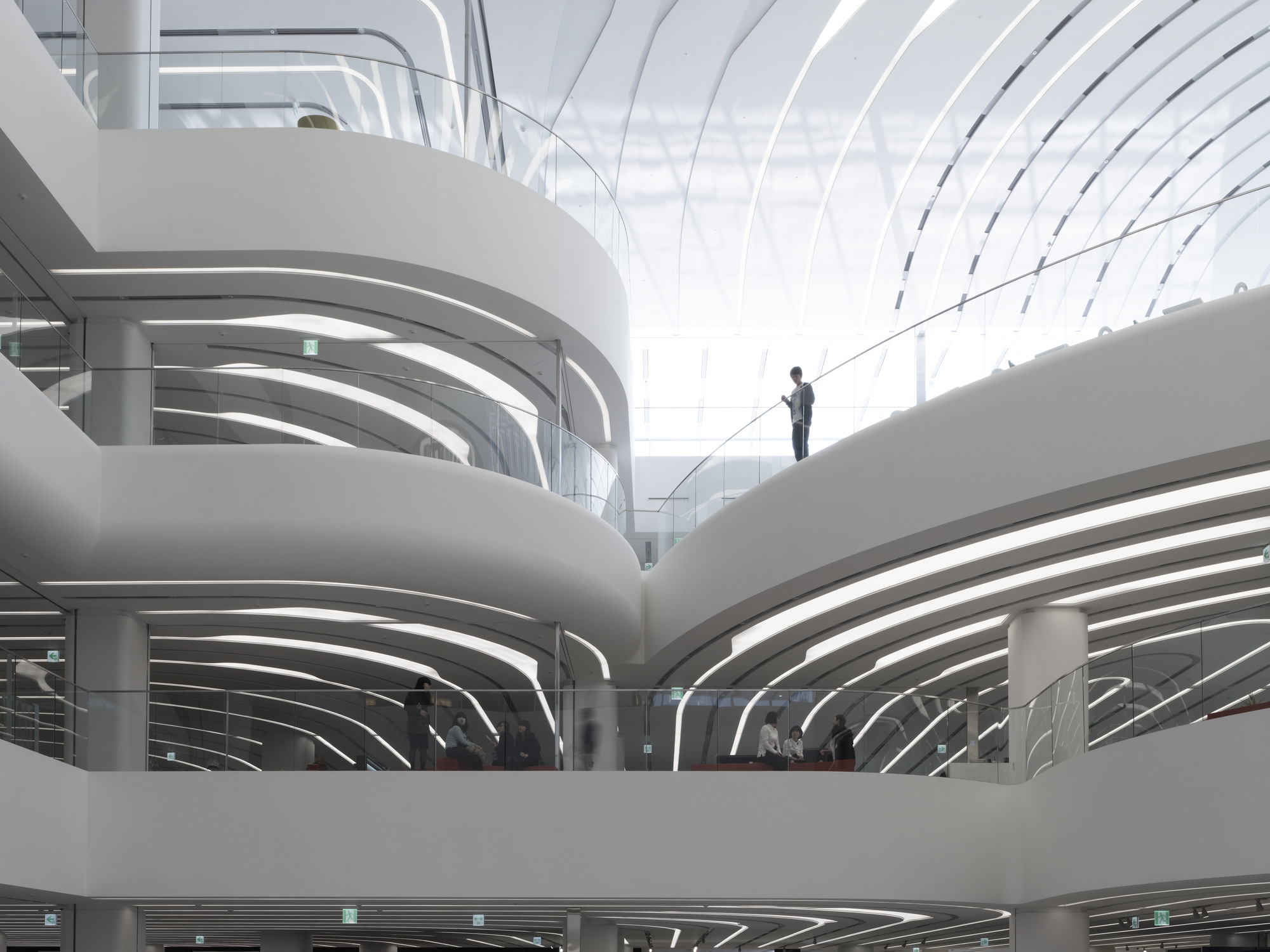 韩国天安市的Galleria Centercity 获得RIBA 英国皇家建筑师协会2011 国际奖项 