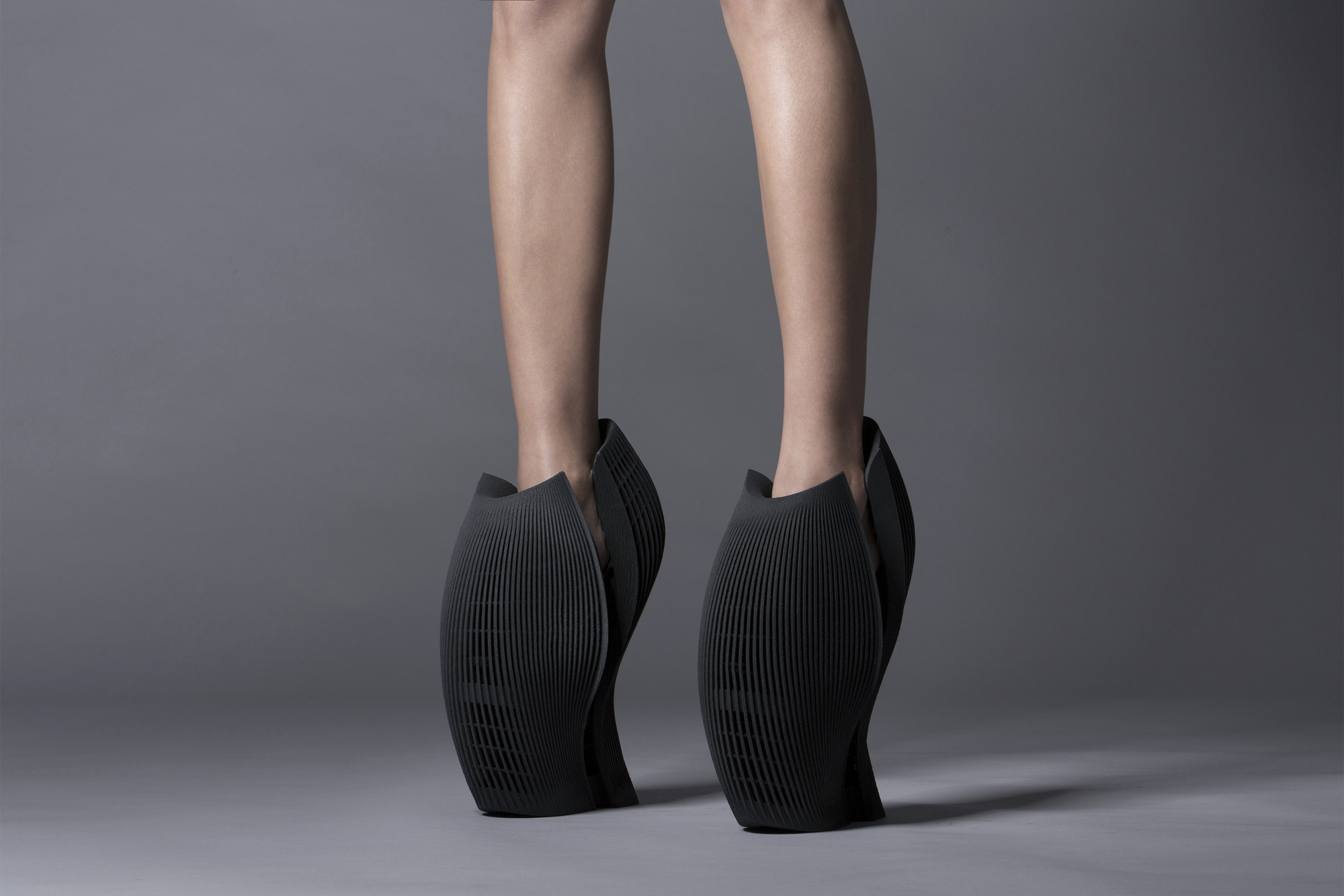 UNX2 - 为United Nude设计的最新鞋履于米兰亮相
